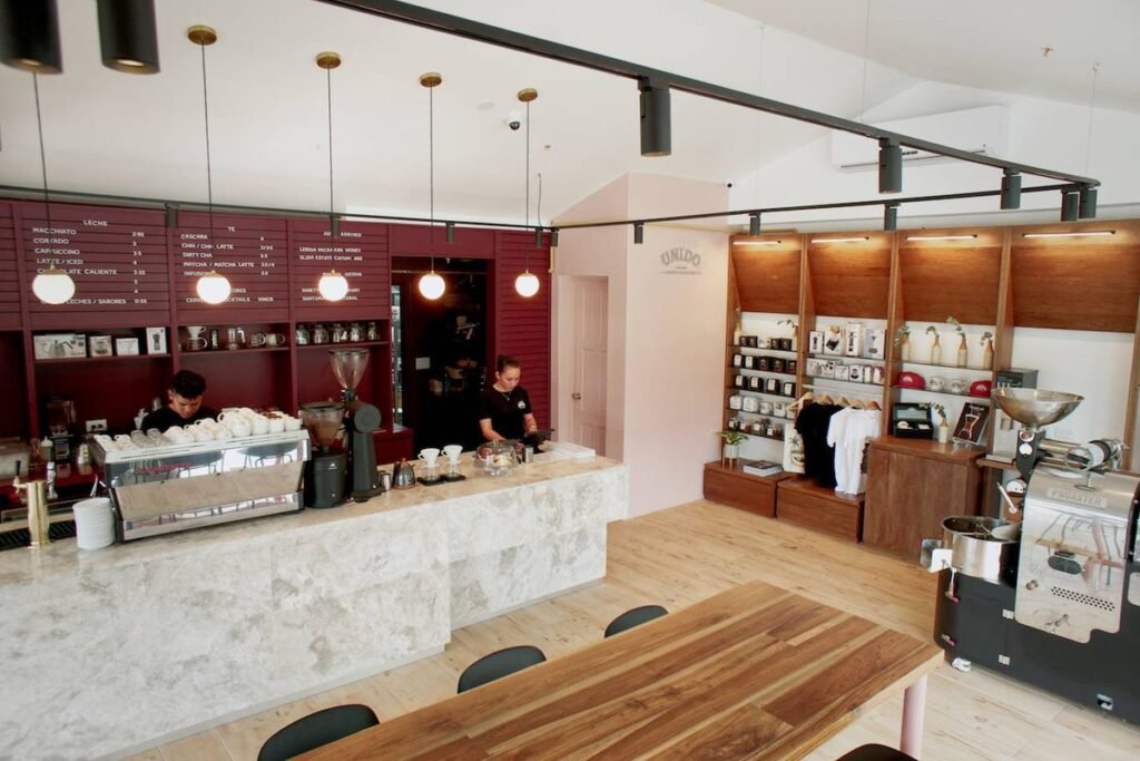 Café Unido en Plaza Los Senderos, Boquete