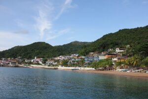 Vista de Isla Taboga desde el mar
